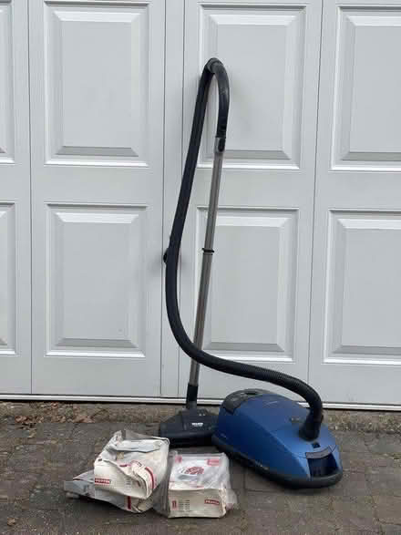 Photo of free Miele vacuum cleaner (SM2) #1