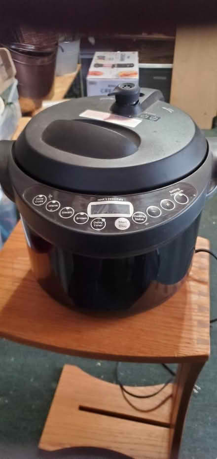 Photo of free Pressure cooker (San Mateo) #1