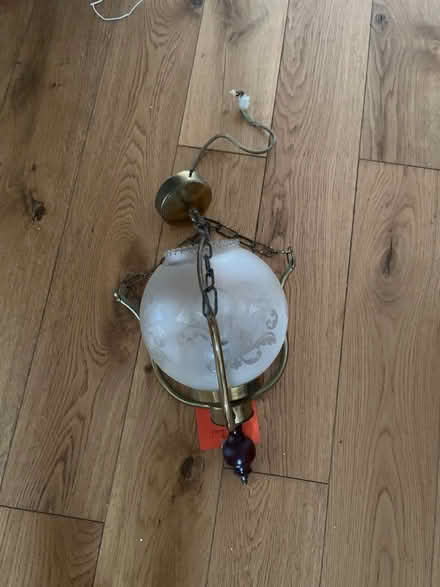 Photo of free Ceiling light fitting (Coulsdon (CR5)) #1