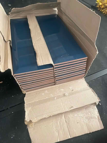 Photo of free 20 Blue ceramic kitchen tiles (E14) #2
