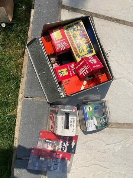 Photo of free Car bulbs (Hitchin Ninesprings area) #1