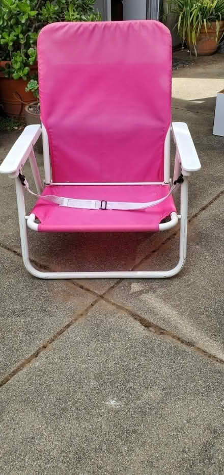 Photo of free Sand beach chair (San Mateo) #1