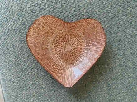 Photo of free Small heart plate (E17, Woodstreet) #1