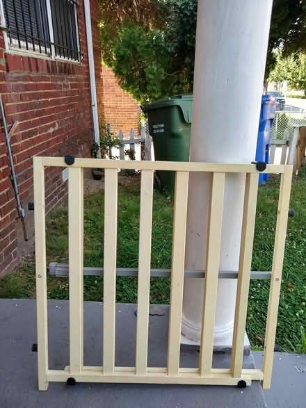 Photo of free Pet Gate (Petworth) #1
