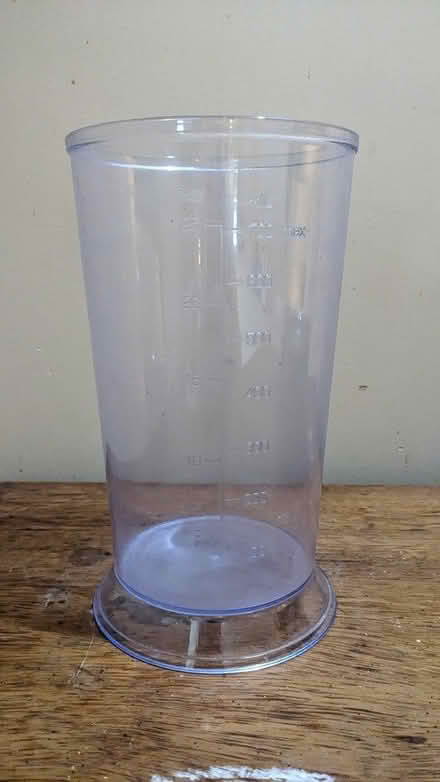 Photo of free 25 oz (700ml) Measurement Cup (Fairfax (22032)) #1