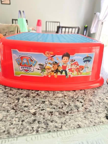 Photo of free Kids stool (Alexandria) #1