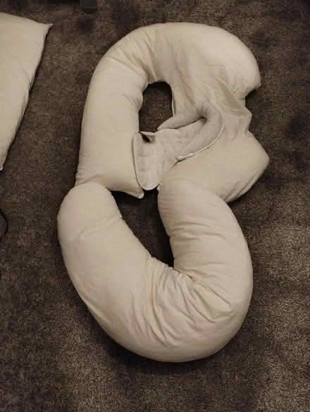 Photo of free Pregnancy pillows (HA3) #1