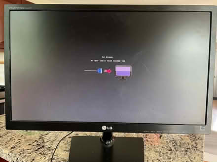 Photo of free LG Monitor (Ayer) #1