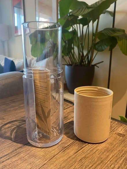 Photo of free Reusable water bottle - brand new (SE1) #2