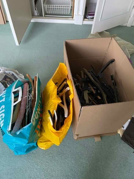 Photo of free hangers ! (Putney SW15) #1