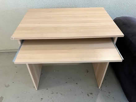 Photo of free Small computer desk (Mountain View near Central) #1