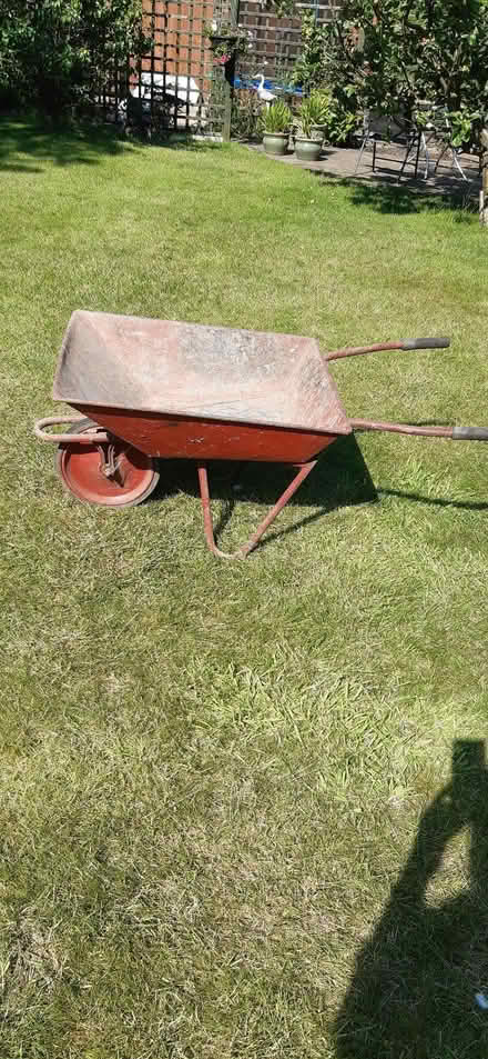 Photo of free Metal wheelbarrow (Shepshed LE12) #1