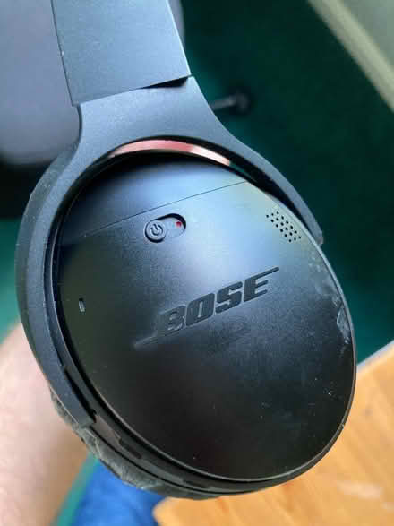 Photo of free Bose noise-cancelling headphones (Germantown) #3