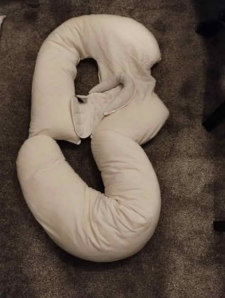 Photo of free Pregnancy Pillow (HA3) #1