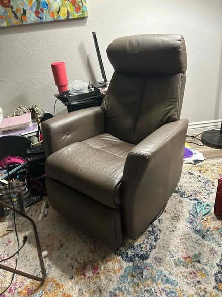 Photo of free Copenhagen recliner, vacuum (Northwest) #2