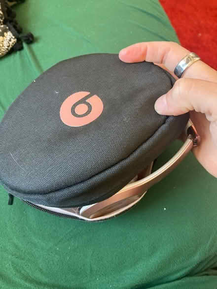 Photo of free Beats headphones (Newhaven EH6) #4