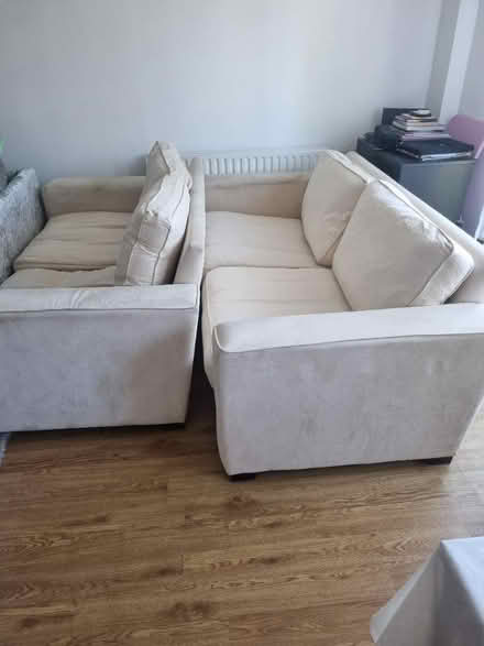 Photo of free couch (SW16) #3