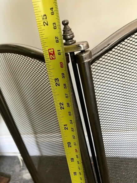 Photo of free Metal fire guard (TN35 Ore) #1