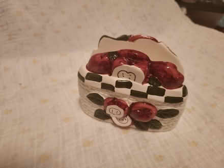Photo of free Ceramic Napkin Holder (Severn) #1