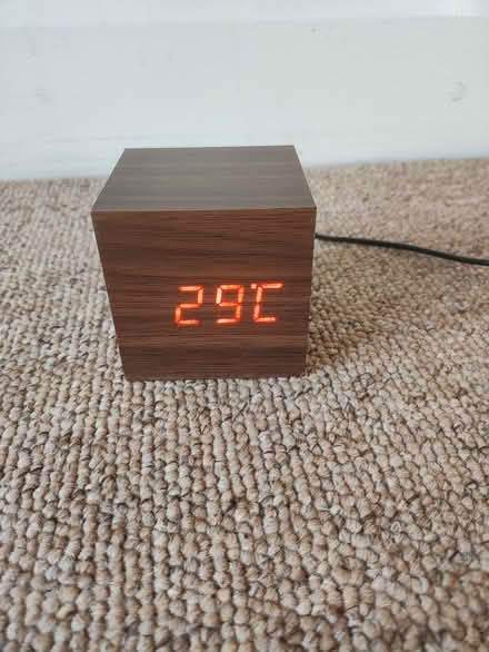 Photo of free USB LCD Clock Thermometer Cube (Chingford, E4) #3