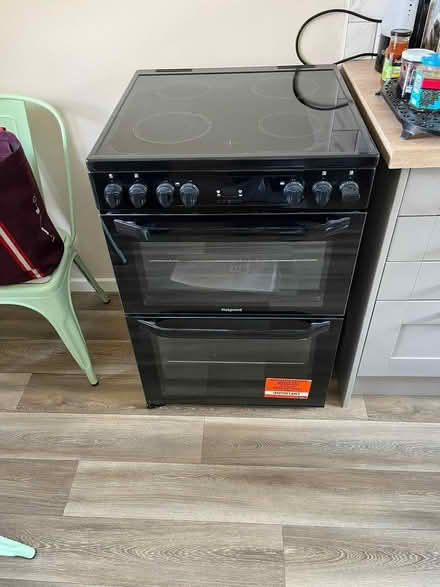 Photo of free Electric cooker (Earlswood RH1) #1