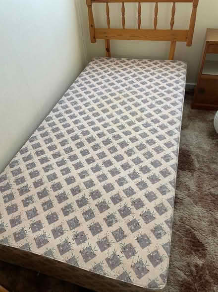 Photo of free Single bed divan with draw (Buckley Hill L30) #1