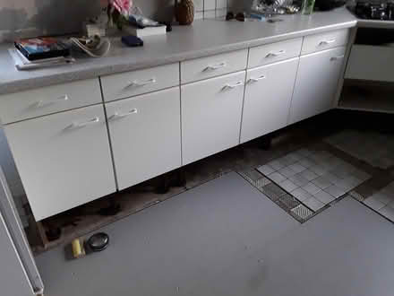 Photo of free Kitchen c/boards, drawers & worktop (PR4 Newton with Scales) #1