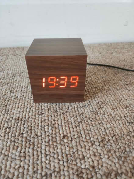 Photo of free USB LCD Clock Thermometer Cube (Chingford, E4) #1
