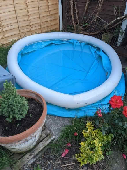 Photo of free Large paddling pool (Billinge WN5) #1