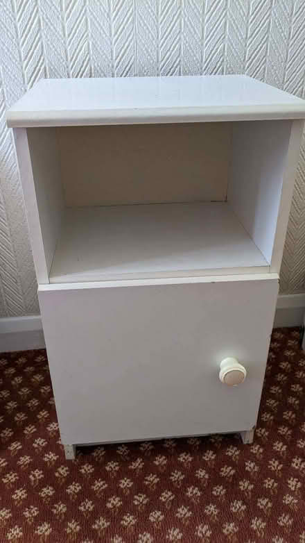 Photo of free Small white cabinet (Richmond TW10) #2