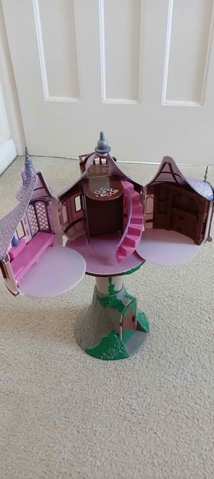 Photo of free Rapunzel castle/tower (Orpington BR5) #2