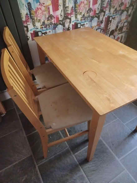 Photo of free Kitchen table with four chairs (Tuebrook L6) #1