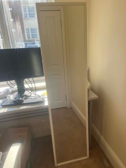 Photo of free Mirror (SW19) #1