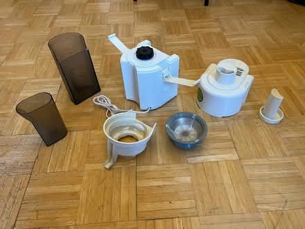 Photo of free Broken Fruit/Vegetable Juicer (Washington Square Park) #3