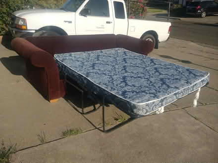 Photo of free Plush Comfy Clean Hideabed Couch (El Sobrante) #2