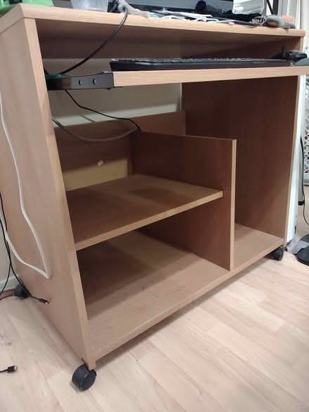 Photo of free rolling computer desk (near 237 in Sunnyvale) #2