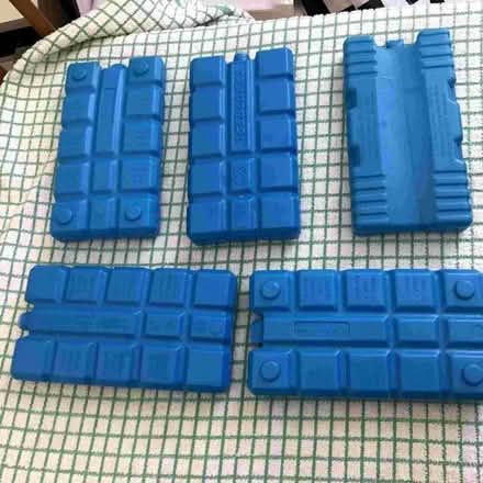 Photo of free 5 Freezable Ice Packs (CT14) #1