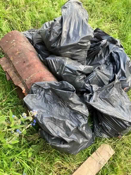 Photo of free Broken clay tiles (Rusthall TN4) #3