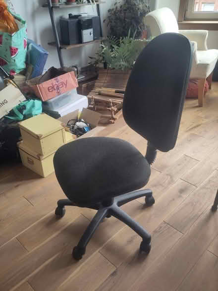 Photo of free Desk chair (G41) #1
