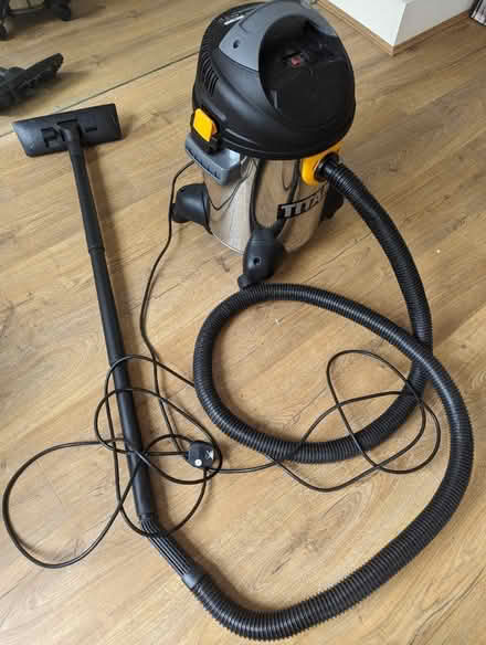 Photo of free Titan wet / dry vacuum (SW1P) #2