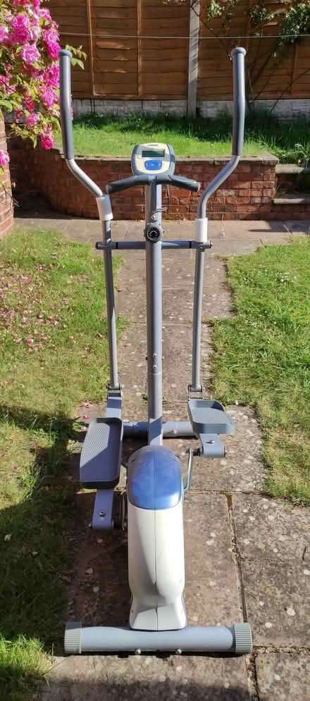 Photo of free York Cross-trainer inspiration (Weeping Cross ST17) #1