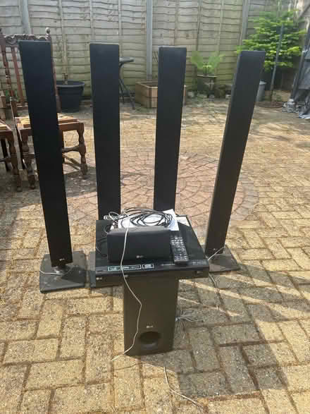 Photo of free Surround sound system 5+1 (Waterlooville PO7) #1