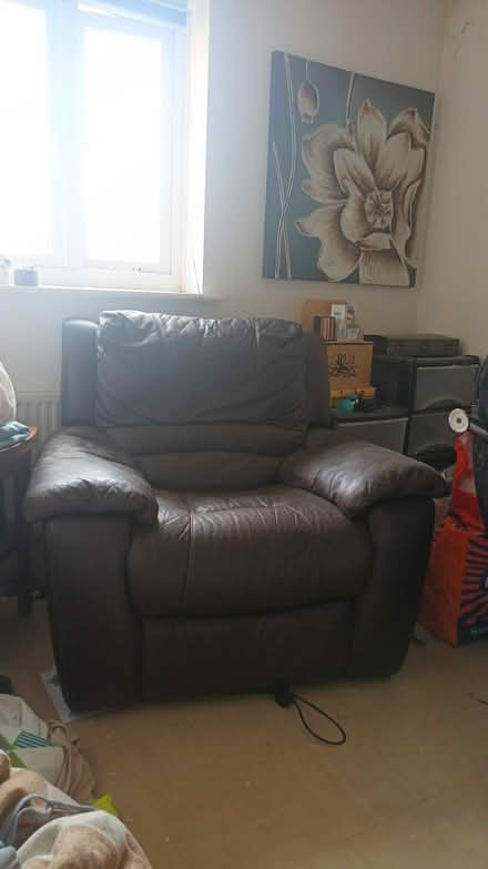 Photo of free Electric recliner chair (Hinchingbrooke PE29) #2