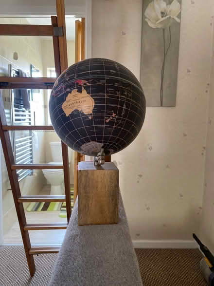 Photo of free Globe (B26, Yardley) #2