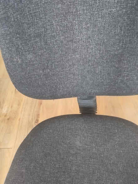 Photo of free Desk chair (G41) #3