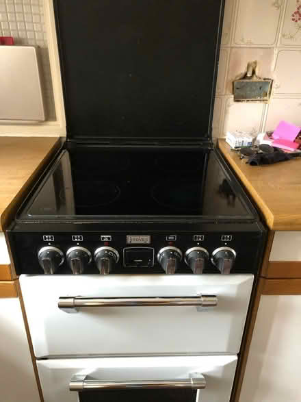 Photo of free Freestanding ‘Stoves’ Cooker (Sandy SG19) #1
