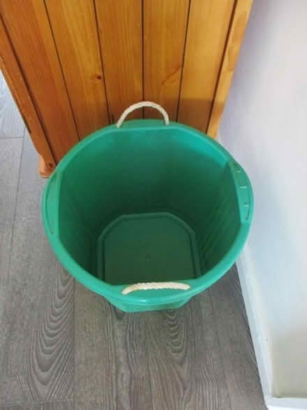 Photo of free Green Plastic Bin. (CT11) #1