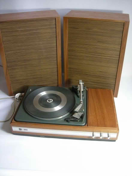Photo of free Vintage 1970s Garrard Record Player (Brechin DD9) #1