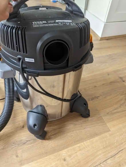 Photo of free Titan wet / dry vacuum (SW1P) #4