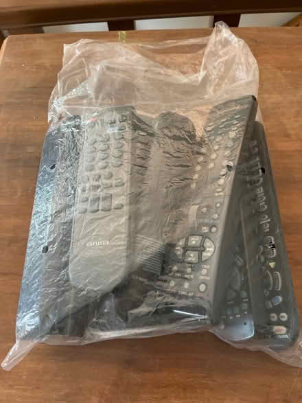 Photo of free bag of remotes (Amelia) #1